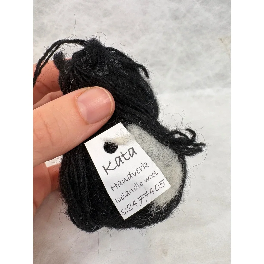 Kata Handverk Icelandic Wool Horse Ornament Black White Spotted Handmade Felted